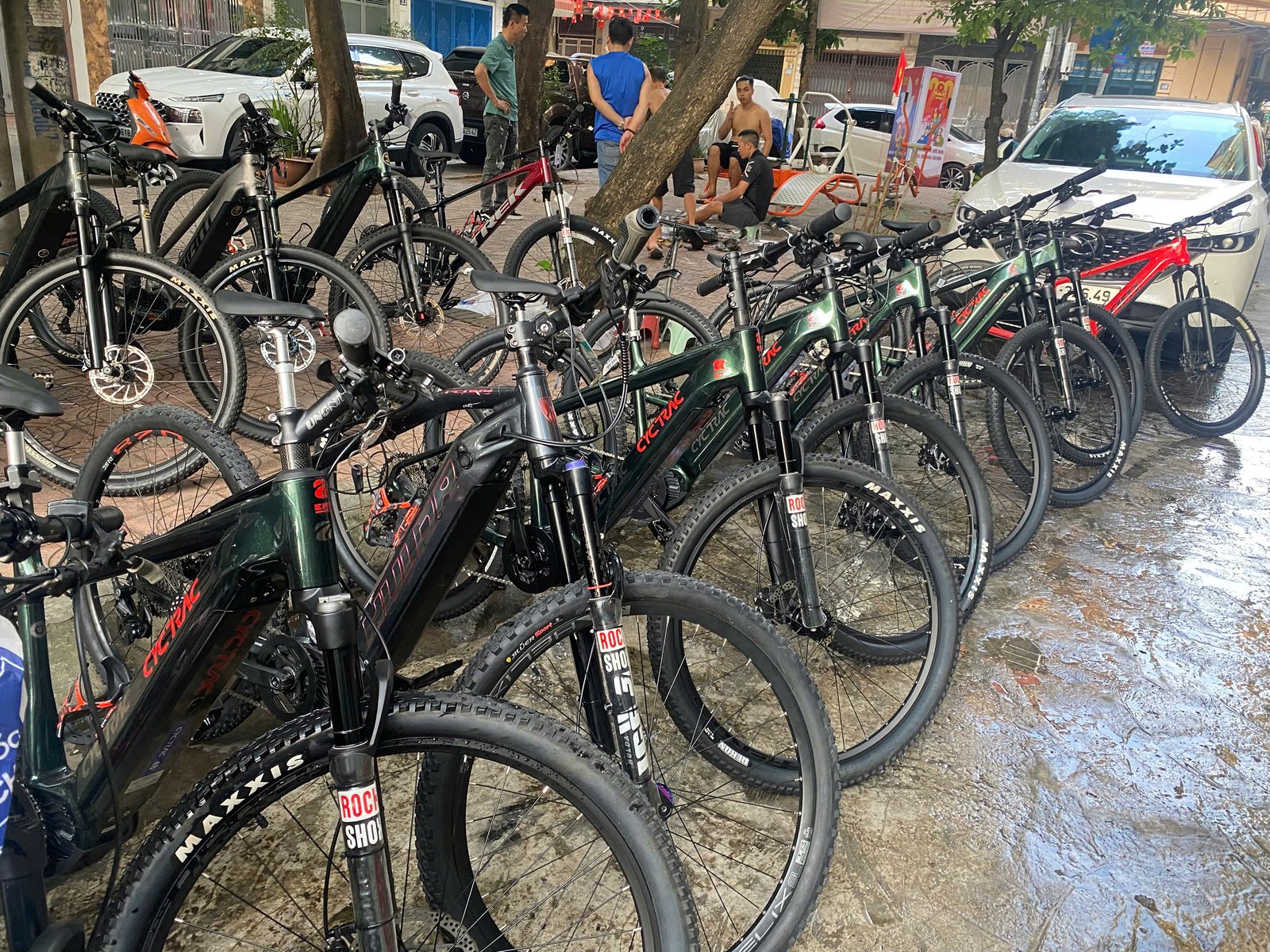 Vietnam Electric Cycling Holiday: The Ultimate Guide to Luxury and Ease